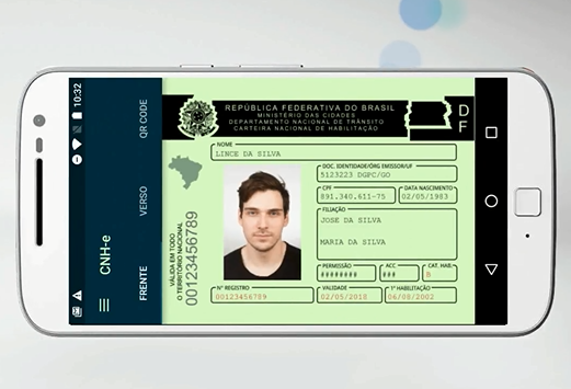 CNH digital já pode ser baixada no celular