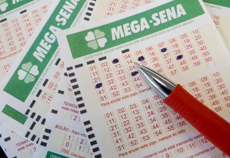 Mega-Sena pode pagar R$15 milhões em sorteio deste sábado