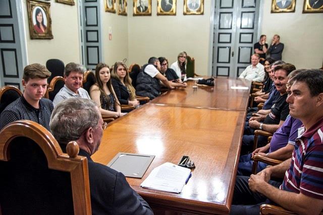 Telmo Kirst aprova cedência de escolas desativadas