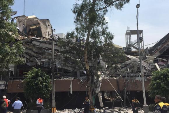 Sobe para 224 o número de mortos em terremoto no México