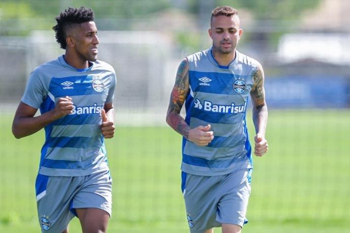 Com apenas dois titulares, Grêmio duela contra Palmeiras na Arena