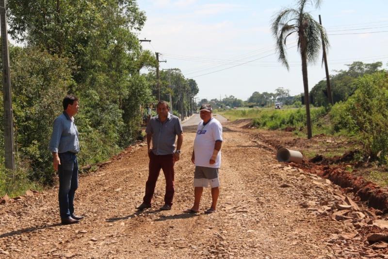 Concluído prolongamento de rua lateral às margens da RSC – 453