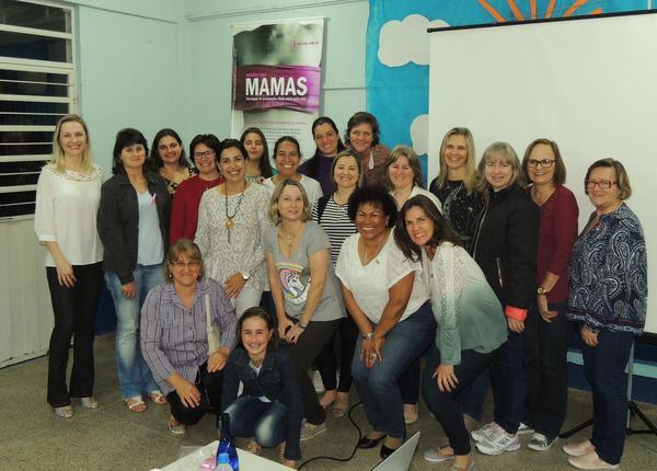 Escola Petituba recebe palestra sobre câncer de mama