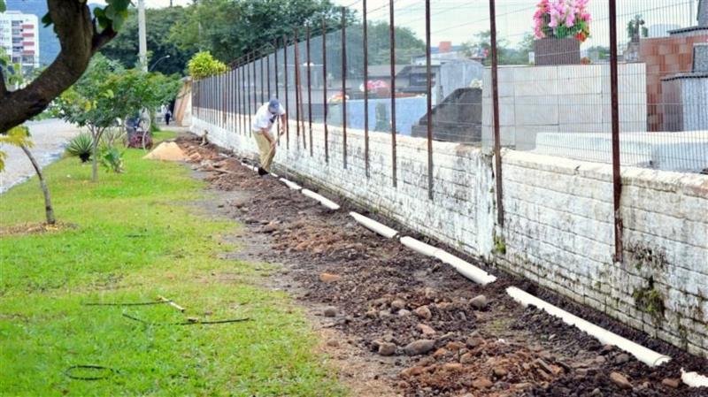 Cemitério Municipal recebe melhorias