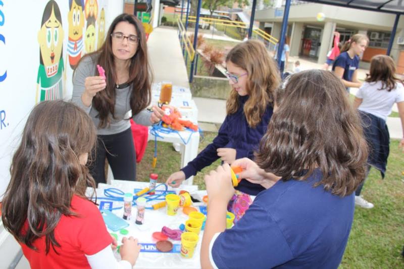 Centro de Línguas da Unisc adere à campanha Dia de Aprender Brincando