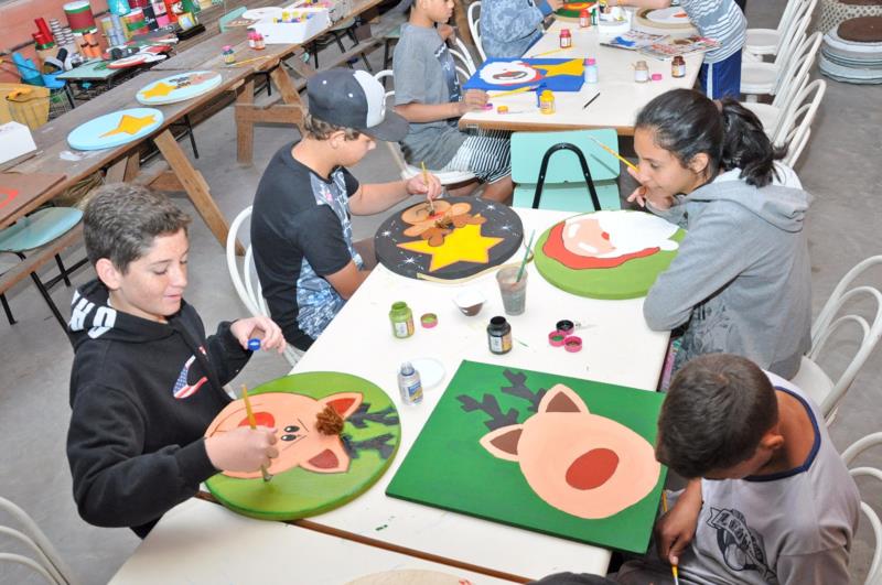 Sábado é dia de feira na Escola Elemar Kroth