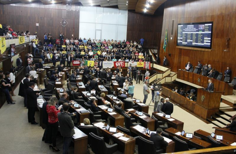 Votação do Regime de Recuperação Fiscal é adiada para terça