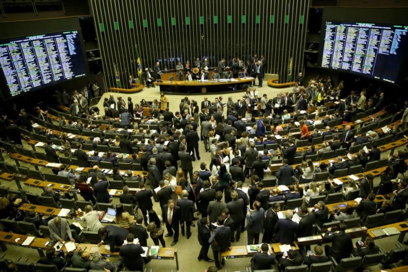 Líderes de 13 partidos anunciam apoio à reforma da Previdência