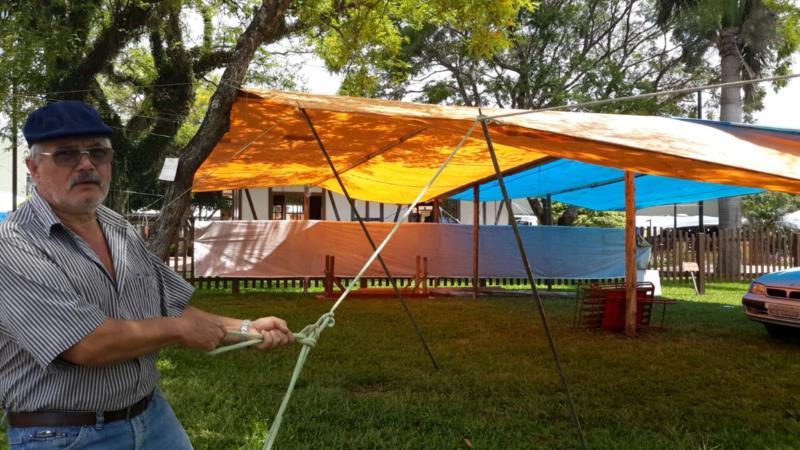 Cidade da Lona começa a se formar no Parque da Oktoberfest