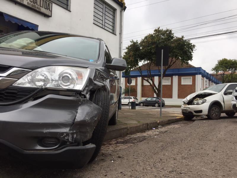 Acidente deixa trânsito lento no Centro de Santa Cruz