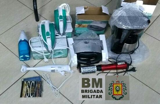 Em patrulhamento, jovens são encontrados com eletrodomésticos na madrugada