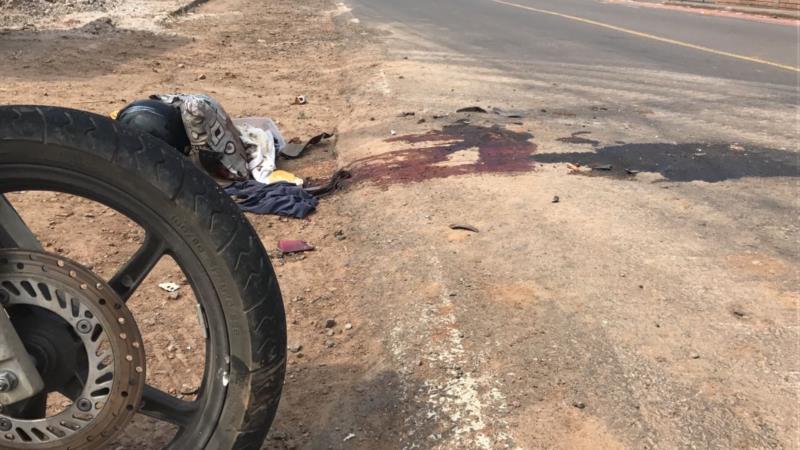 Motociclista ferido em acidente segue em estado grave