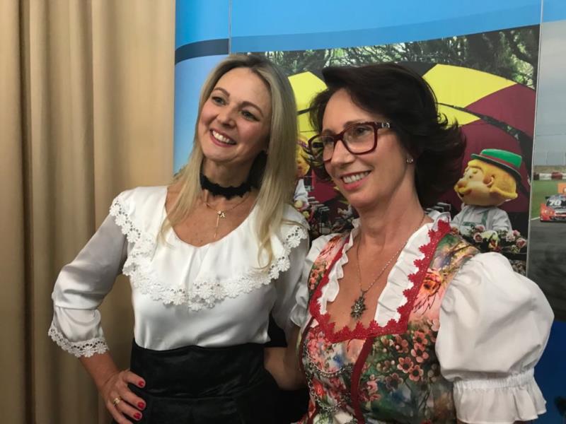 Andréia Mundstock é nomeada presidente da 34ª Oktoberfest