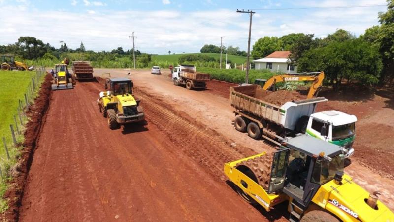 Avançam obras na Avenida Alfredo Pilz em Mato Leitão