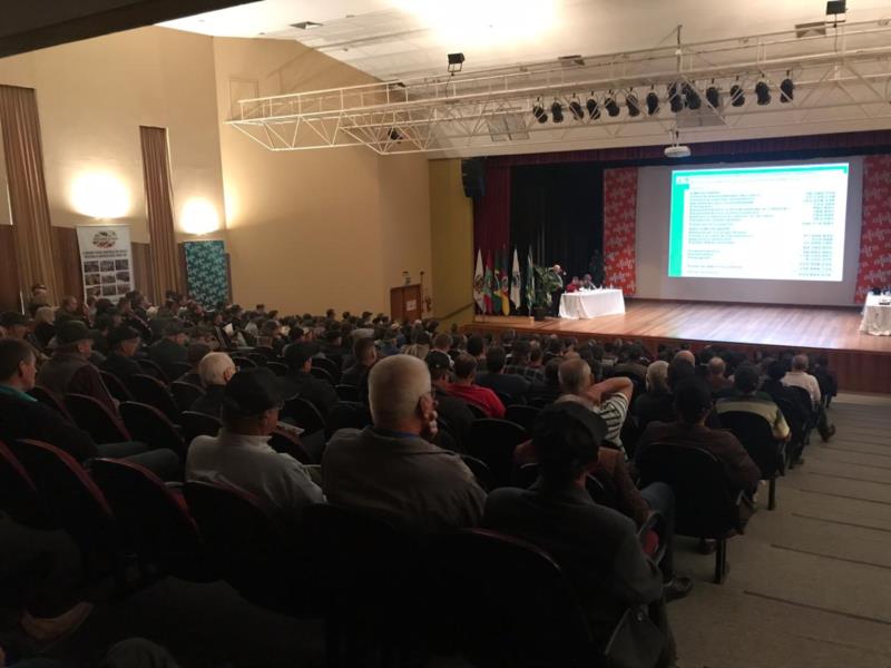 Assembleia da Afubra lota Teatro do Mauá neste sábado