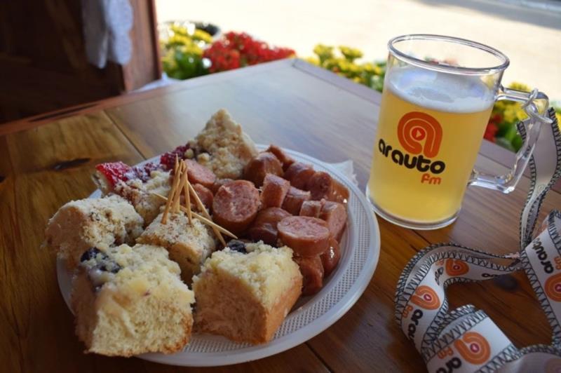 Consumo de bebidas e alimentos dispara na atual edição da Oktoberfest