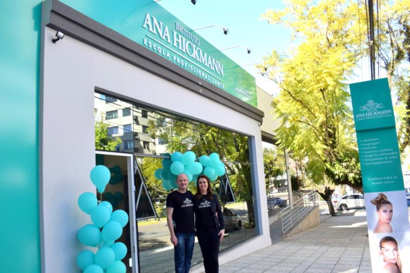 VÍDEO: Instituto Ana Hickmann já está de portas abertas em Santa Cruz