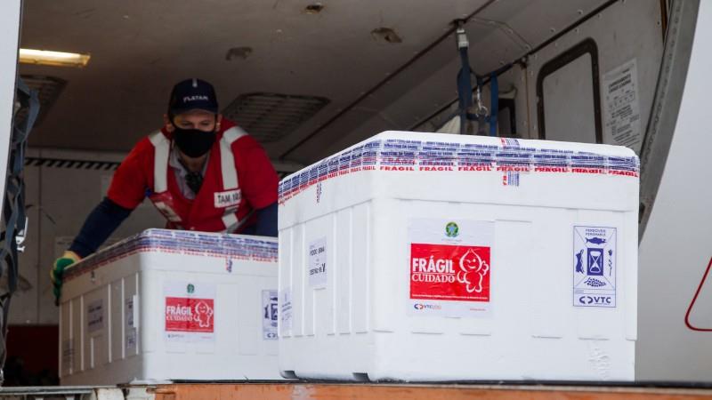 Estado e municípios definem quem poderá se vacinar nos próximos dias