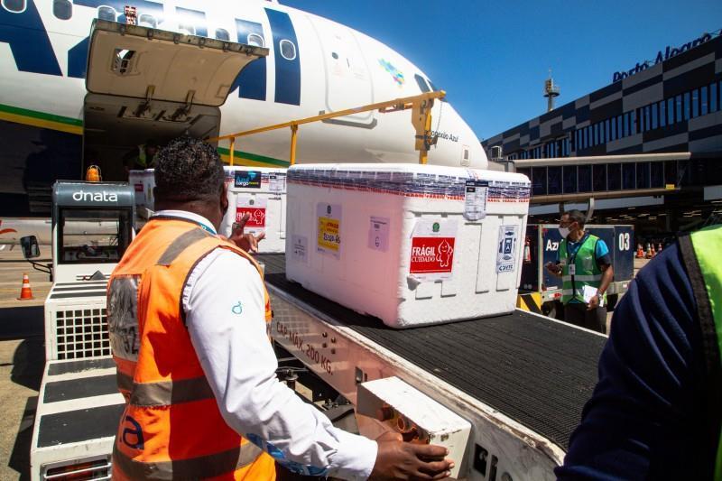 Rio Grande do Sul receberá quase 243 mil doses de vacinas contra Covid-19