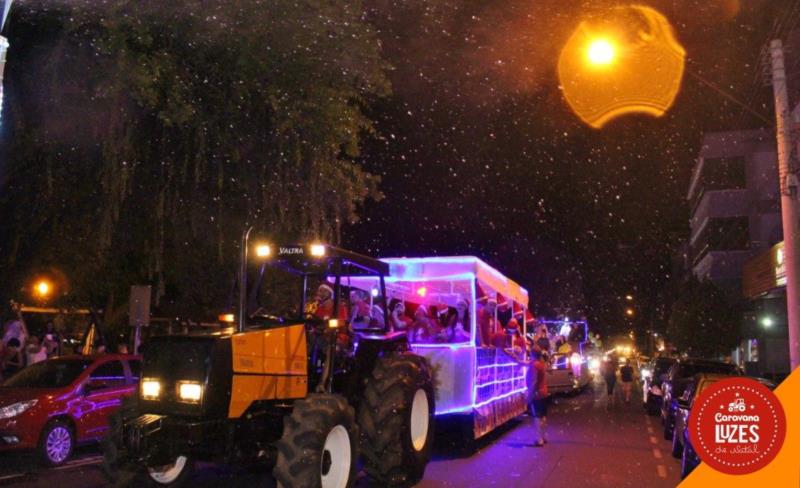 Último dia de desfile da Caravana Luzes de Natal é transferido para quinta-feira