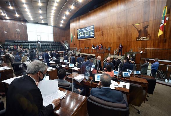 Assembleia do RS aprova reajuste do piso do Magistério