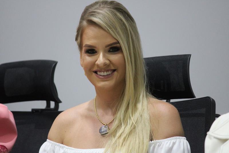 Bruna Molz confirma pré-candidatura à Assembleia gaúcha