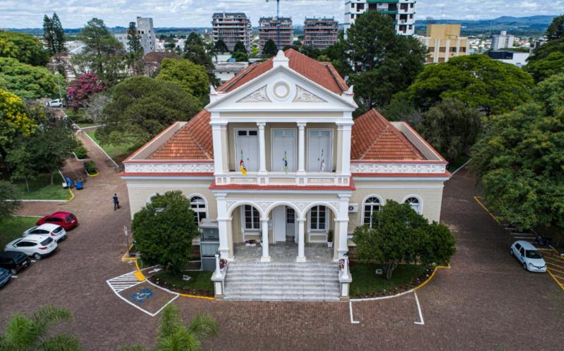 Prefeitura decreta luto oficial de três dias