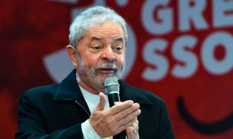 PT oficializa candidatura de Lula à Presidência