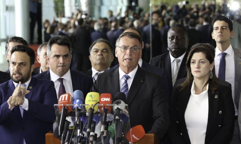 Jair Bolsonaro faz primeiro pronunciamento após resultado de domingo