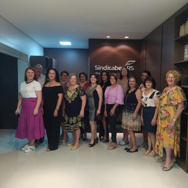 Representantes do Sindicabes dos Vales participam do 7º Sul Beleza