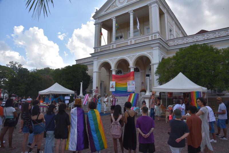 Dia da Visibilidade Trans atrai grande público na Praça da Bandeira