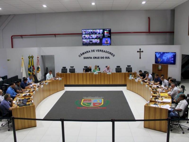 Discussão sobre emendas esquenta clima na Câmara: “É uma pena que vá para baixaria”