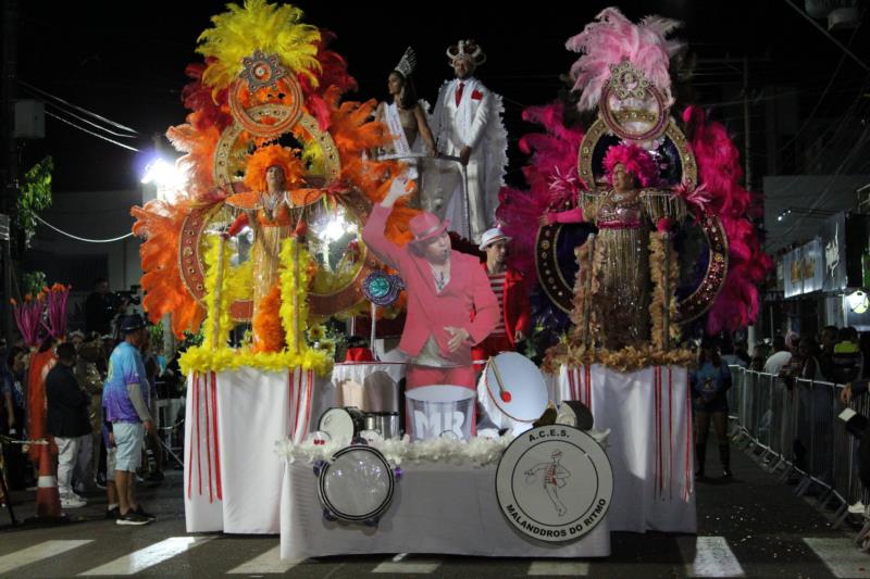 Venâncio Aires se prepara para a segunda noite do Carnaval de rua