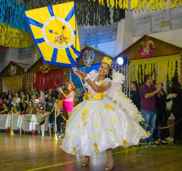 Unidos de Santa Cruz vai reviver o ano 2000 homenageando a Oktoberfest e o Enart