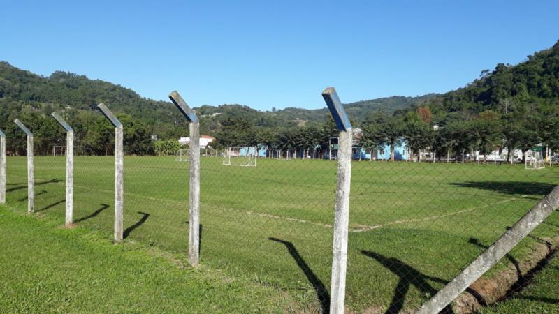 Zagueiro pentacampeão com a seleção estará em Santa Cruz para jogo beneficente