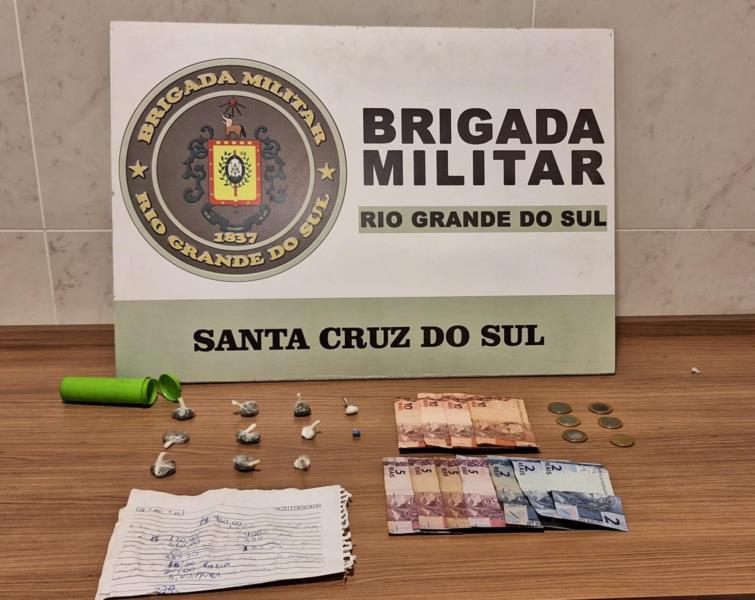 Mulher é presa pela Brigada Militar por tráfico de entorpecentes em Santa Cruz