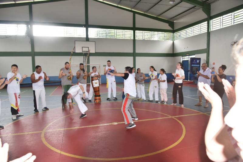 No mês da consciência negra, Emef Santuário celebra a cultura afro e indígena