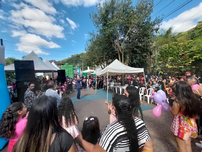 FOTOS: Praça da Cidadania anima comunidade do Bairro Margarida