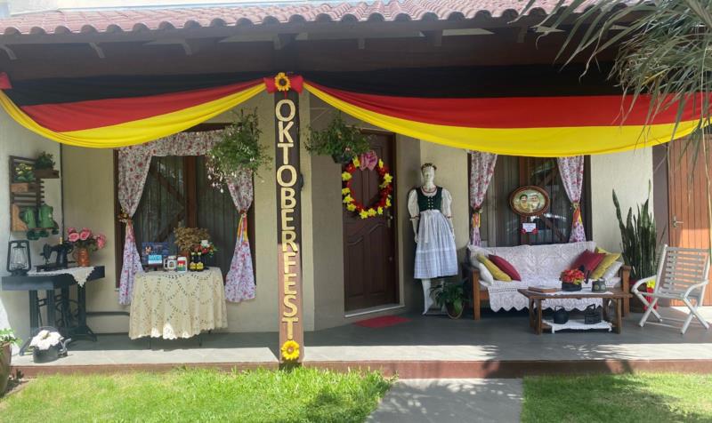 Conheça os ganhadores do concurso cultural para decoração de vitrines e residências da 38ª Oktoberfest