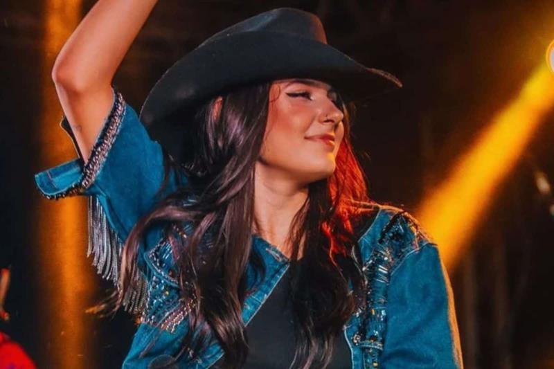 Show de Ana Castela promete levar  multidão à 38ª Oktoberfest e Feirasul