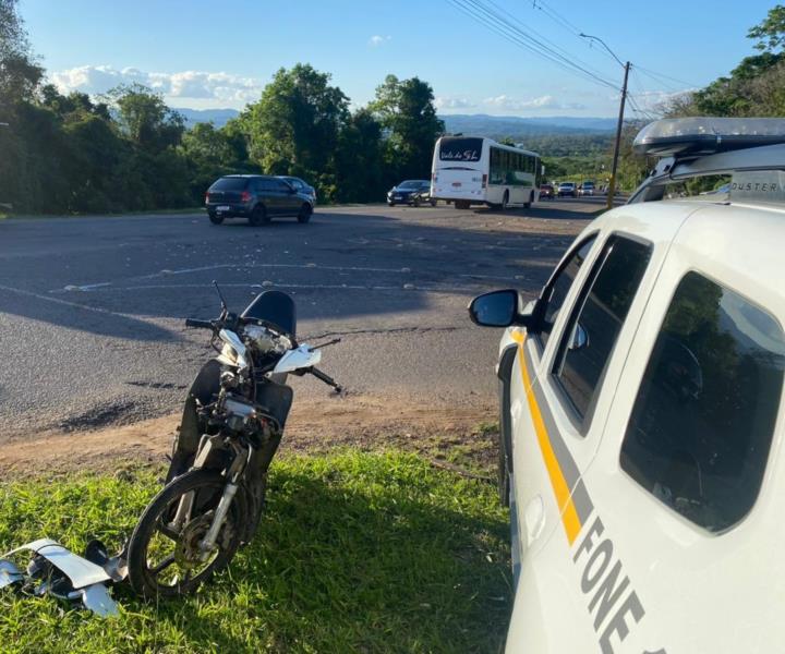 Motociclista fica ferido em acidente na BR-471