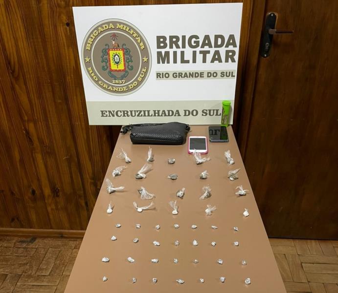 Casal é preso por tráfico de drogas em Encruzilhada