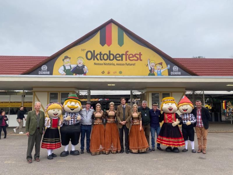 “A Oktoberfest é uma coisa fantástica”, afirma cônsul-geral da Alemanha