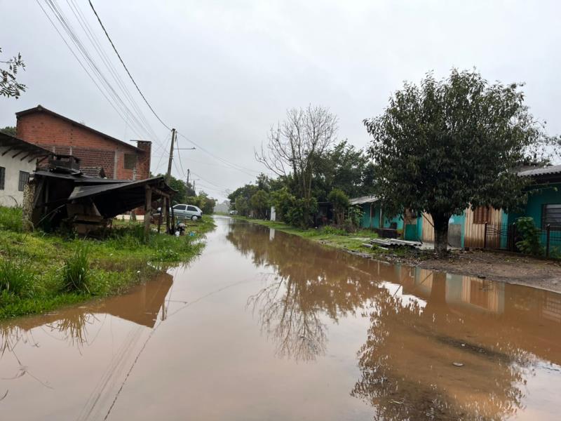 FOTOS: Região registra alagamentos em função das fortes chuvas