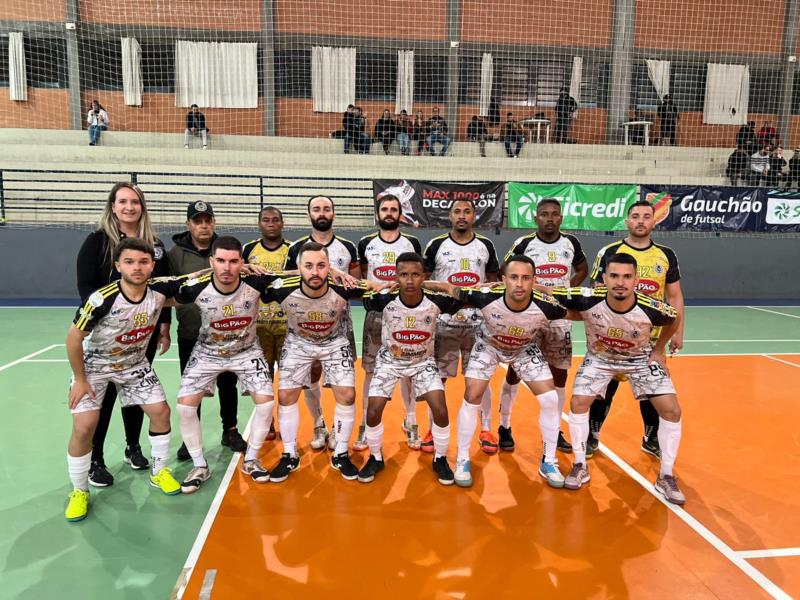 Com goleada, Nadas Branco sai em vantagem nas quartas de final do Gauchão de Futsal