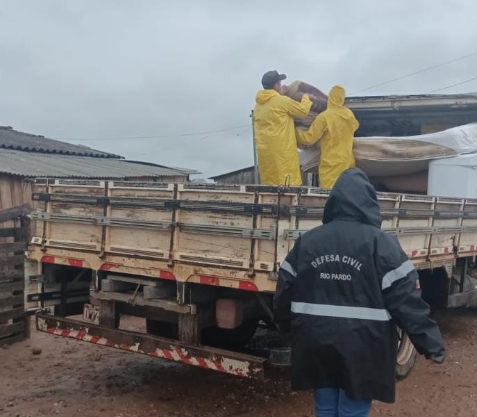 Quase 30 pessoas deixam casas por conta da cheia do Rio Jacuí