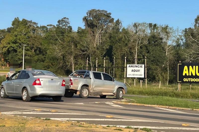 Dois veículos se envolvem em acidente no Trevo de Venâncio Aires