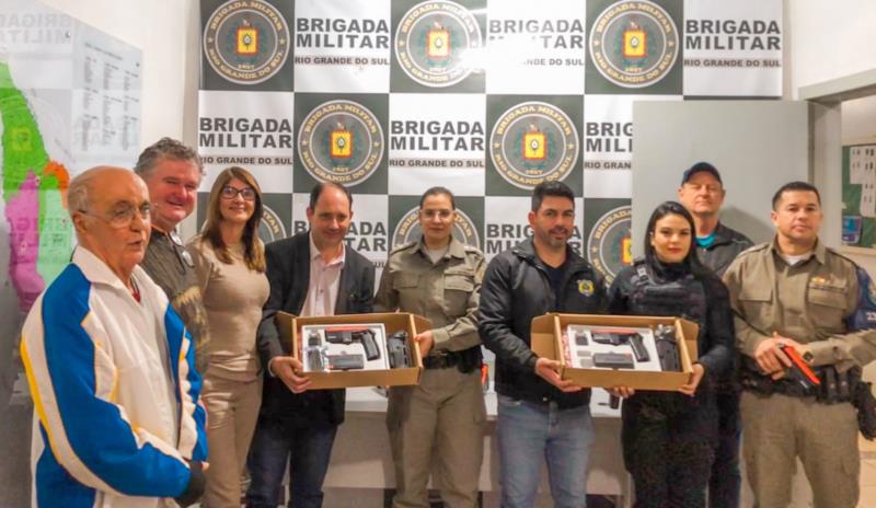 Brigada Militar e Penitenciária Estadual de Venâncio Aires recebem armas de choque