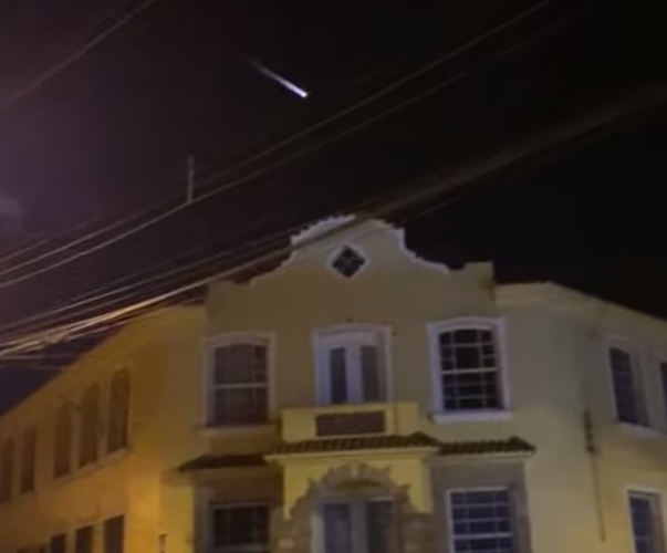 VÍDEO: Morador de Rio Pardo registra lixo espacial cruzando o céu