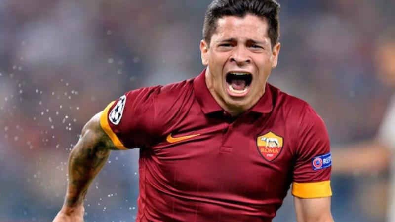 Grêmio anuncia acerto com o atacante Iturbe